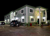 hotelfront